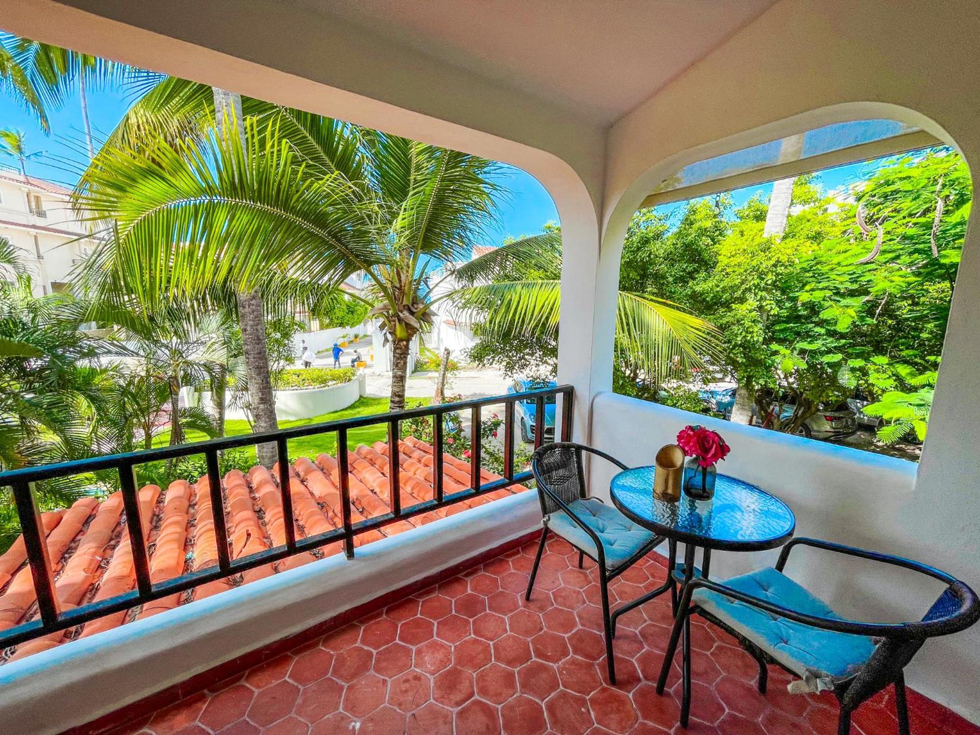 Caribbean Paradise Ocean Breeze Hotel With View Los Corales Bbq Wifi Beach Club & Spa Punta Cana Exterior foto